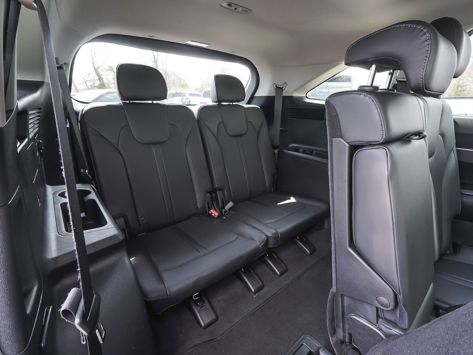 Used 2023 Kia Sorento S w/ Panoramic Sunroof Package image 41