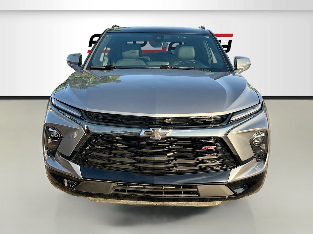 Used 2023 Chevrolet Blazer RS w/ Driver Confidence II Package AWD/4WD image 2