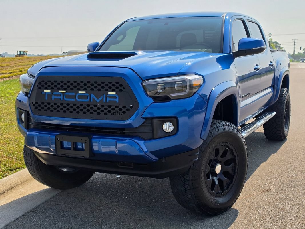 Used 2016 Toyota Tacoma TRD Sport w/ Towing Package