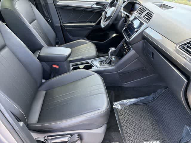 Used 2022 Volkswagen Tiguan SE R-Line FWD image 20