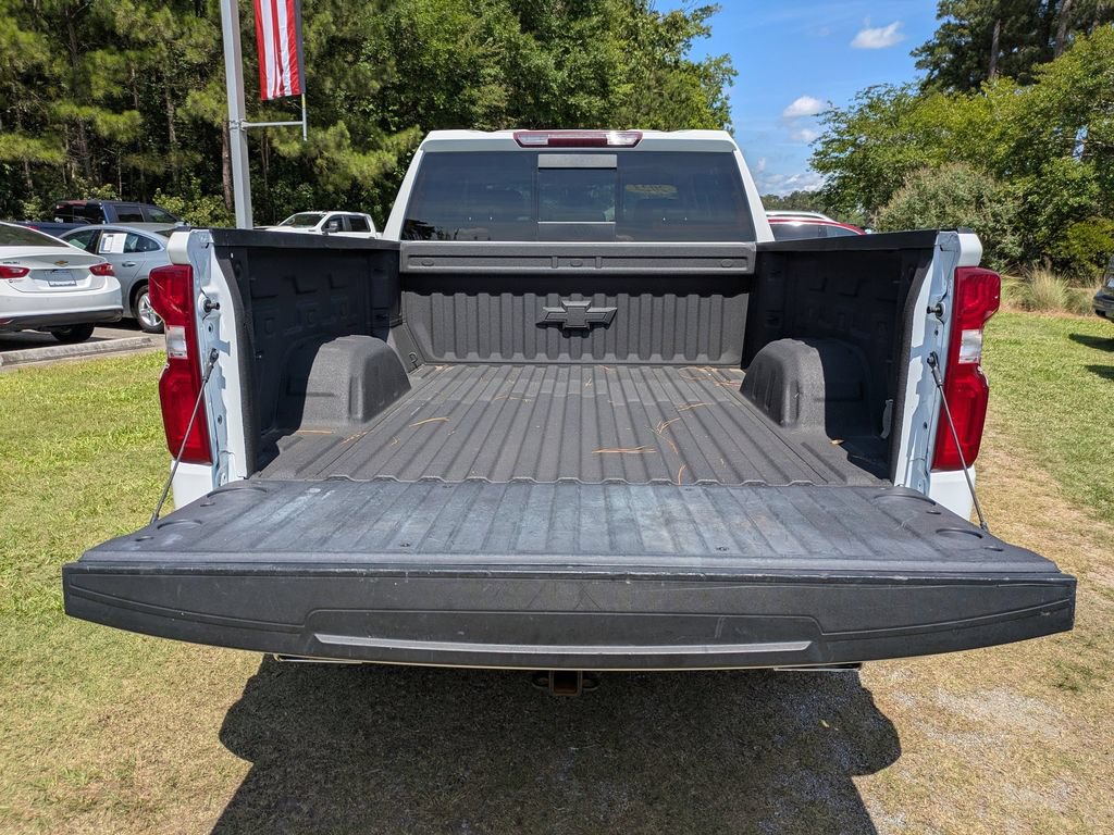 Used 2023 Chevrolet Silverado 1500 RST AWD/4WD image 13