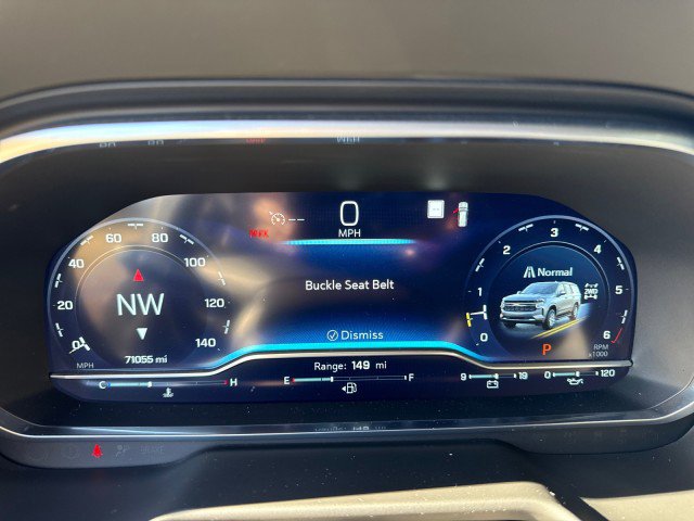 Used 2023 Chevrolet Suburban LT w/ Luxury Package image 23