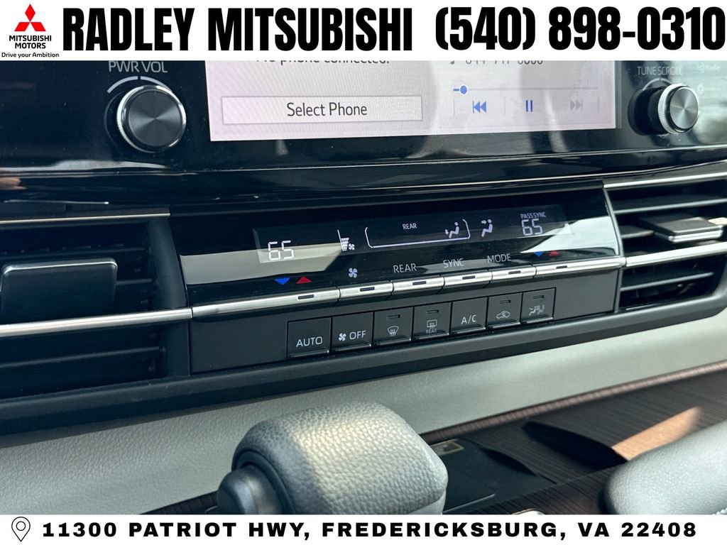 Used 2021 Toyota Sienna LE w/ LE Plus Package image 10