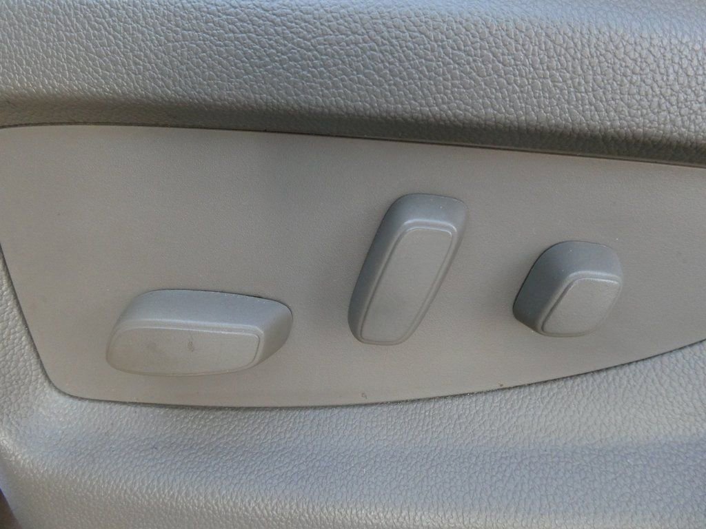 Used 2020 GMC Yukon XL SLT w/ Premium Edition image 29