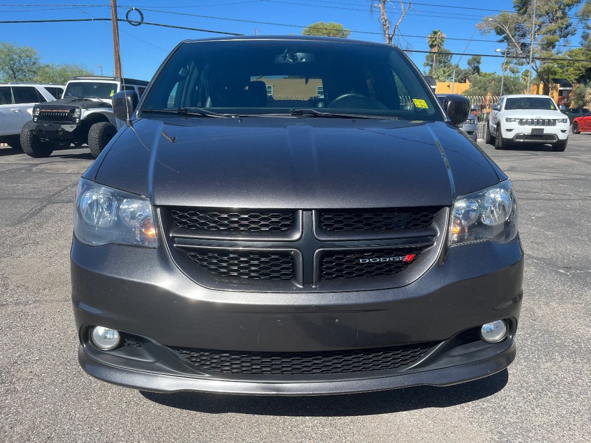 Used 2016 Dodge Grand Caravan R/T w/ Driver Convenience Group FWD image 12