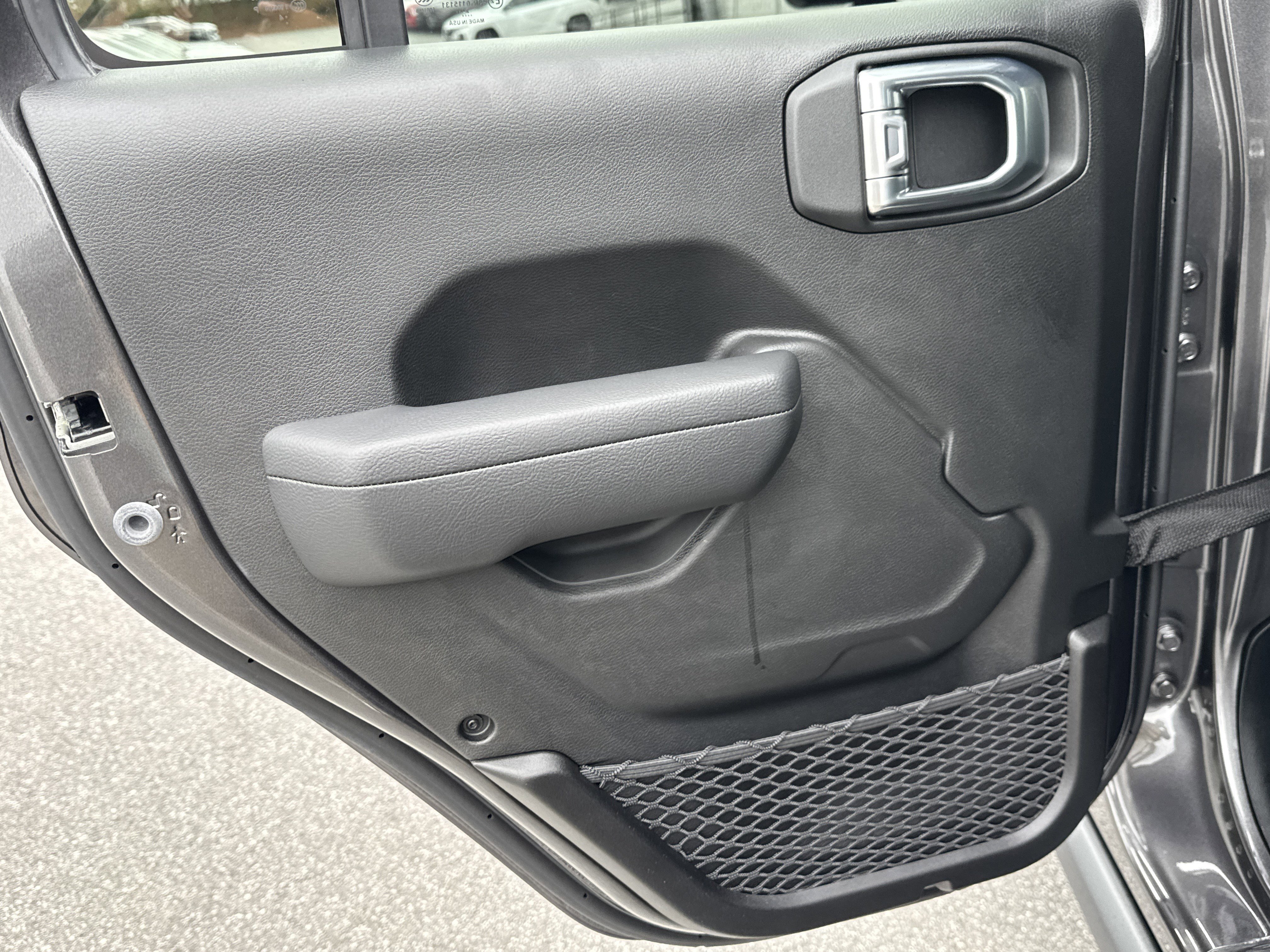 Used 2025 Jeep Gladiator Mojave w/ Convenience Group image 26