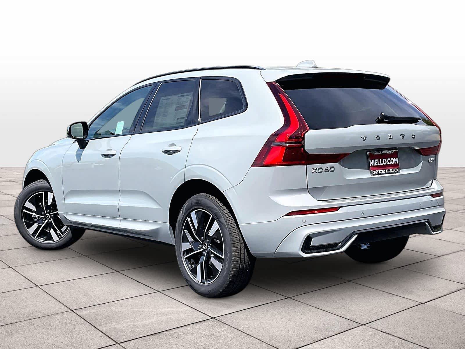 New 2027 Volvo XC60 B5 Core AWD/4WD image 3