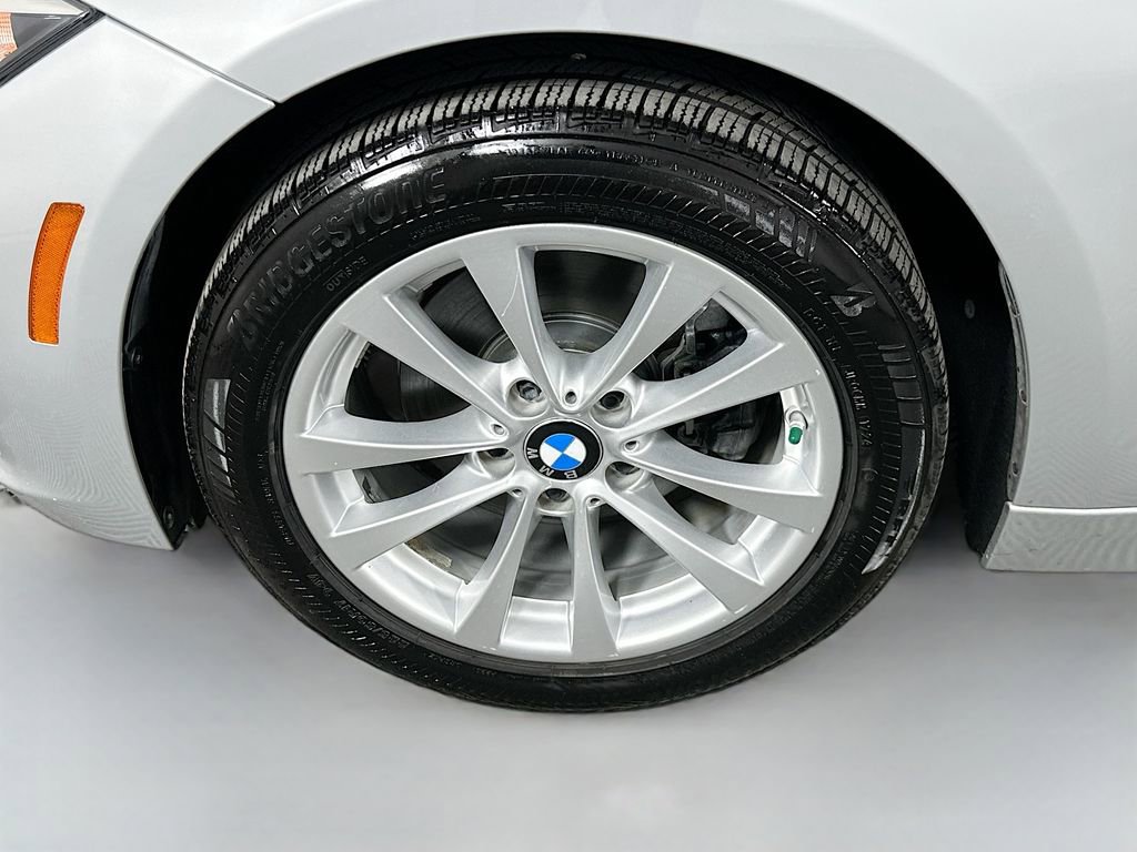Used 2016 BMW 320i Sedan RWD image 31