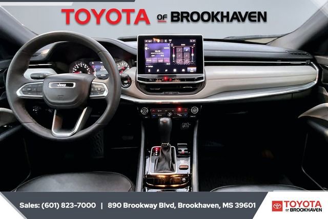 Used 2024 Jeep Compass Limited image 13