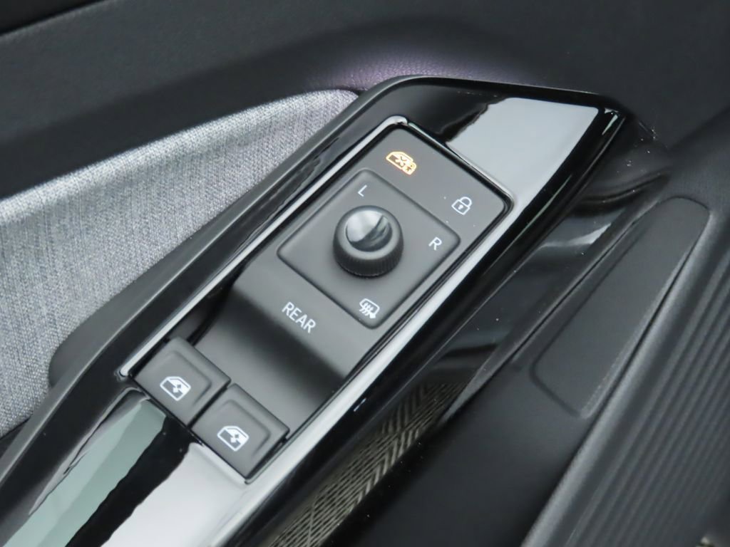 New 2026 Volkswagen ID.4 Pro image 24