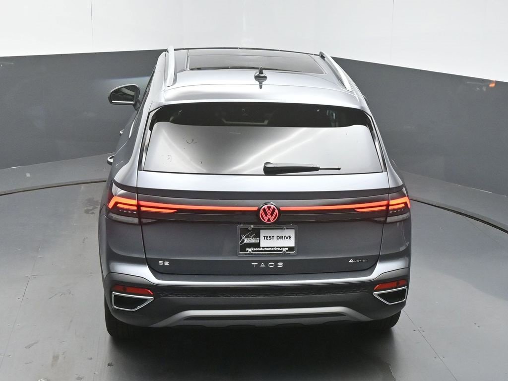 New 2025 Volkswagen Taos SE image 47