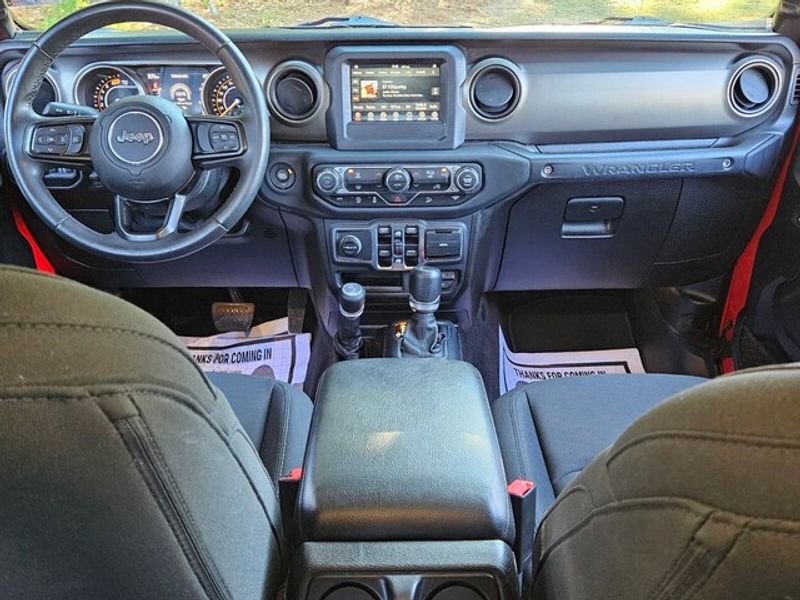 Used 2019 Jeep Wrangler Unlimited Sport S image 8