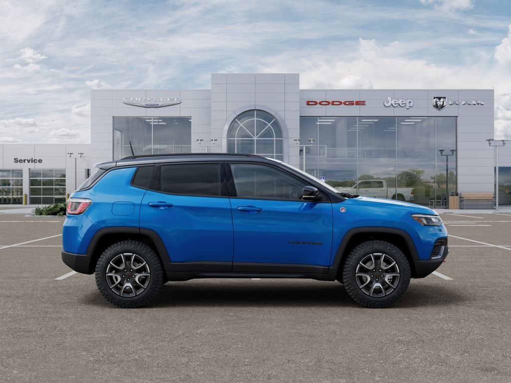 New 2026 Jeep Compass Trailhawk w/ Sun, Sound & Navigation Group AWD/4WD image 21