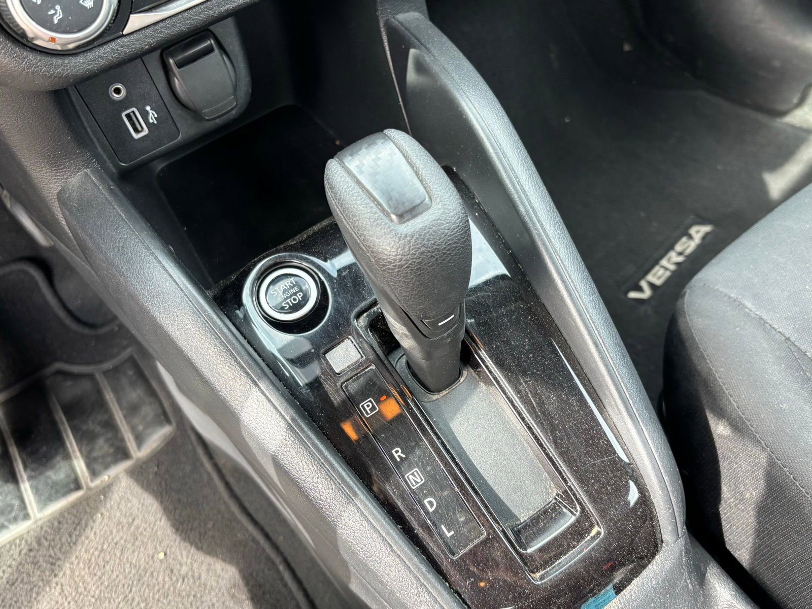 Used 2021 Nissan Versa S FWD image 12