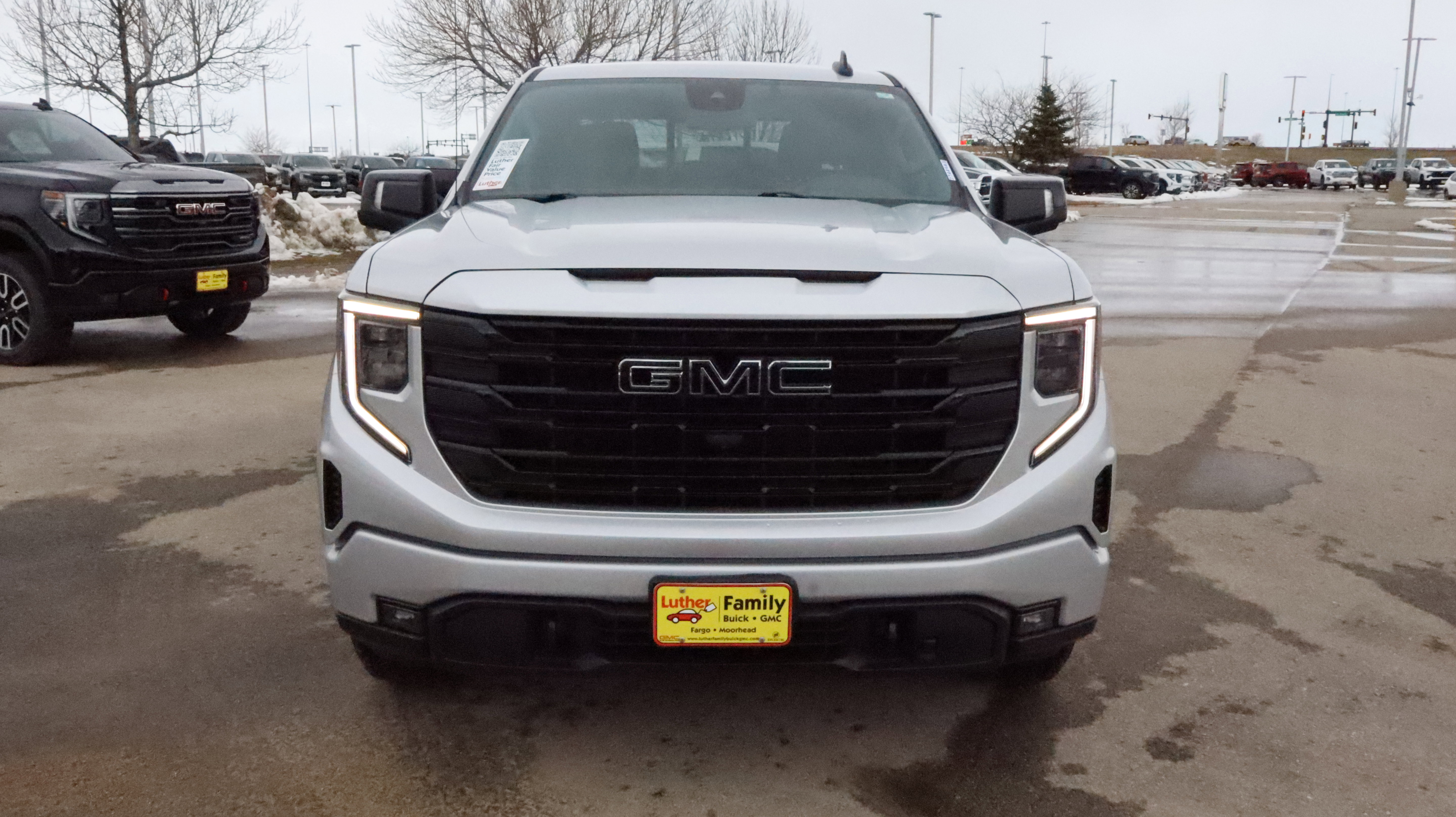 Used 2022 GMC Sierra 1500 Elevation w/ Elevation Premium Package image 2