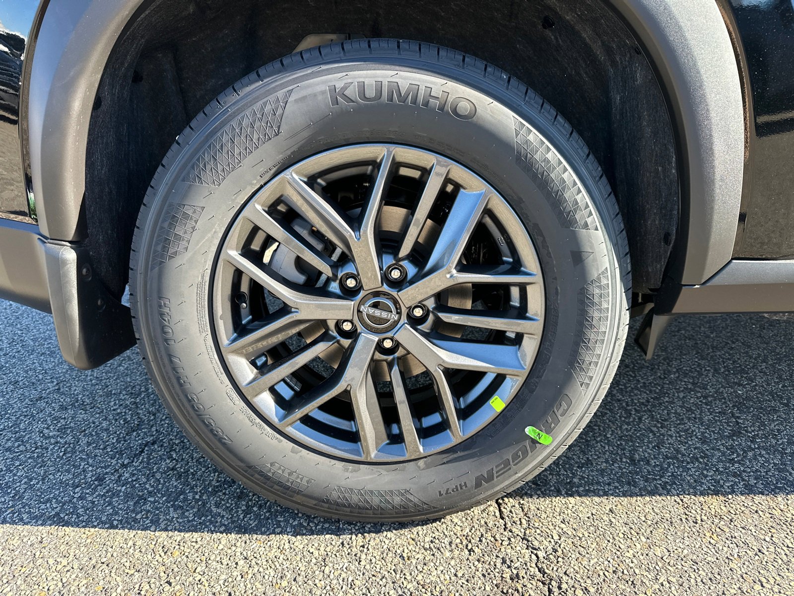 New 2026 Nissan Rogue S image 17