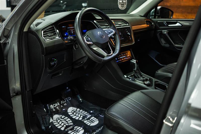 Used 2024 Volkswagen Tiguan SE image 9