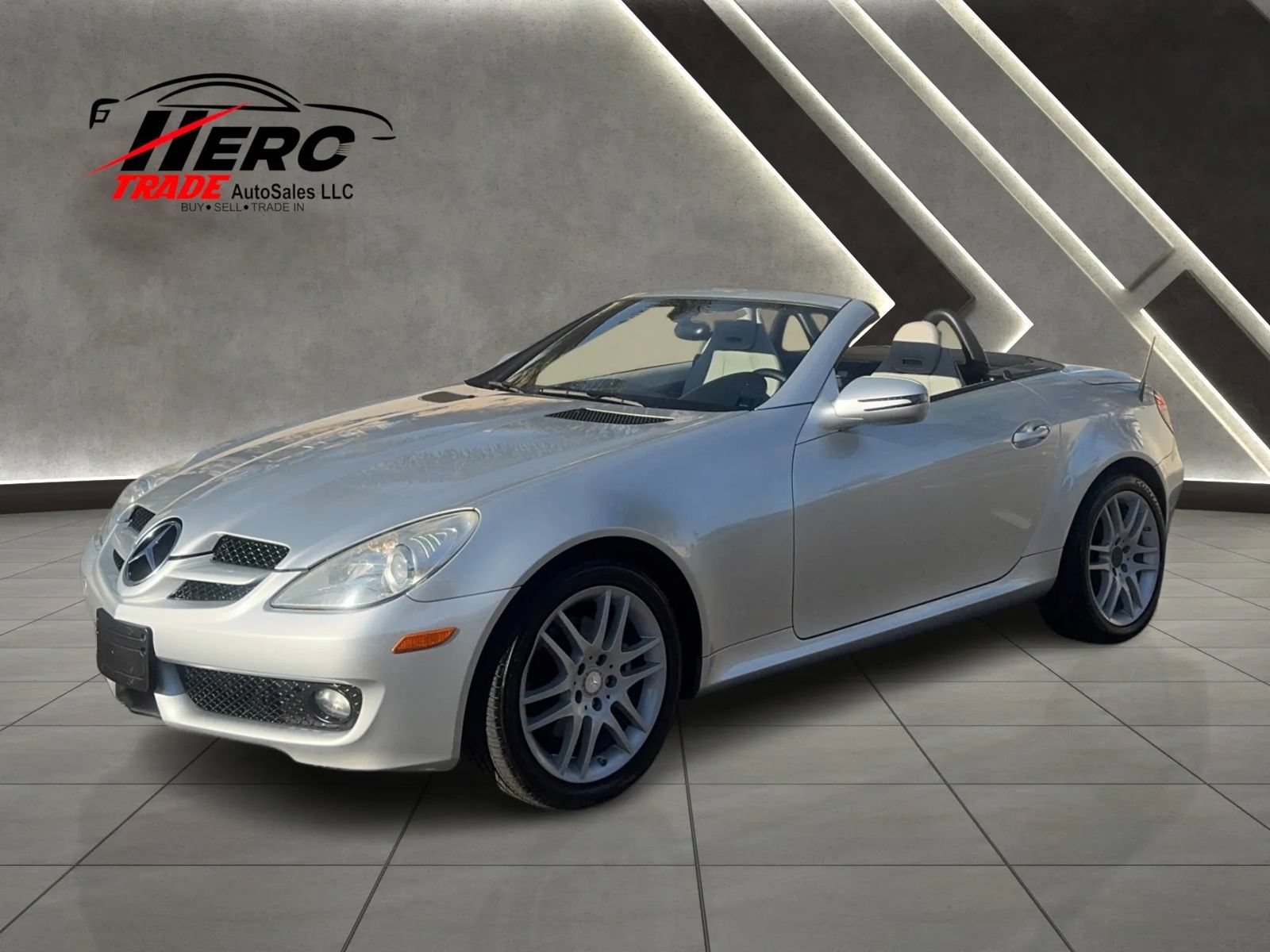Used 2009 Mercedes-Benz SLK 300 image 18