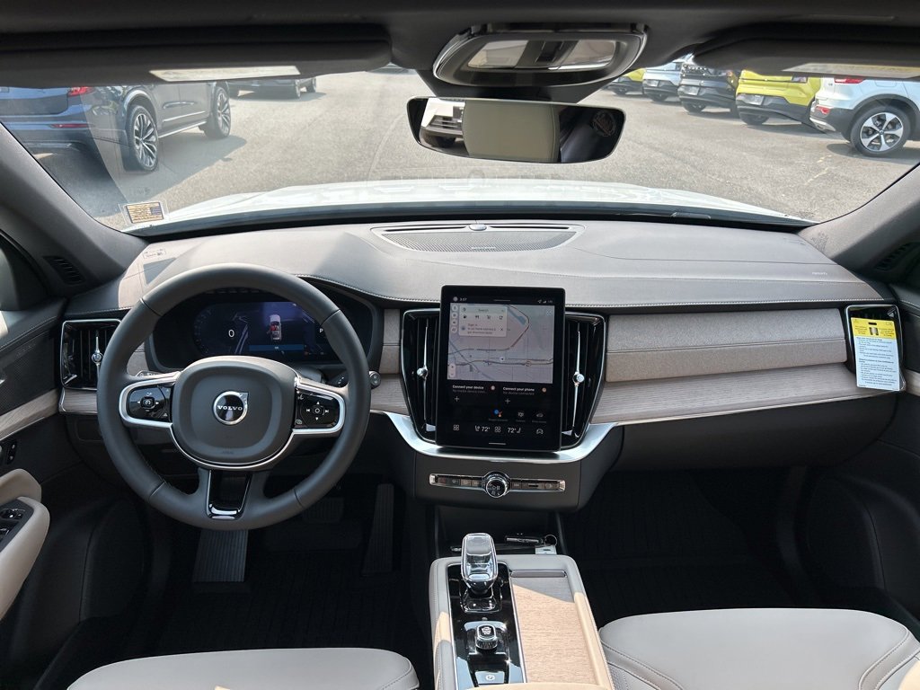 New 2026 Volvo XC90 B6 Plus w/ Protection Package Premier image 5