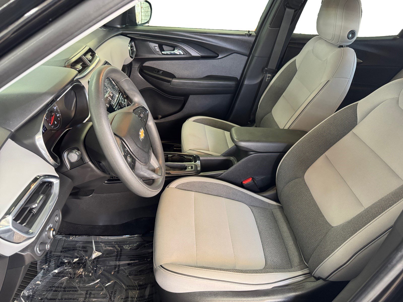 Used 2021 Chevrolet TrailBlazer LT w/ Convenience Package image 9