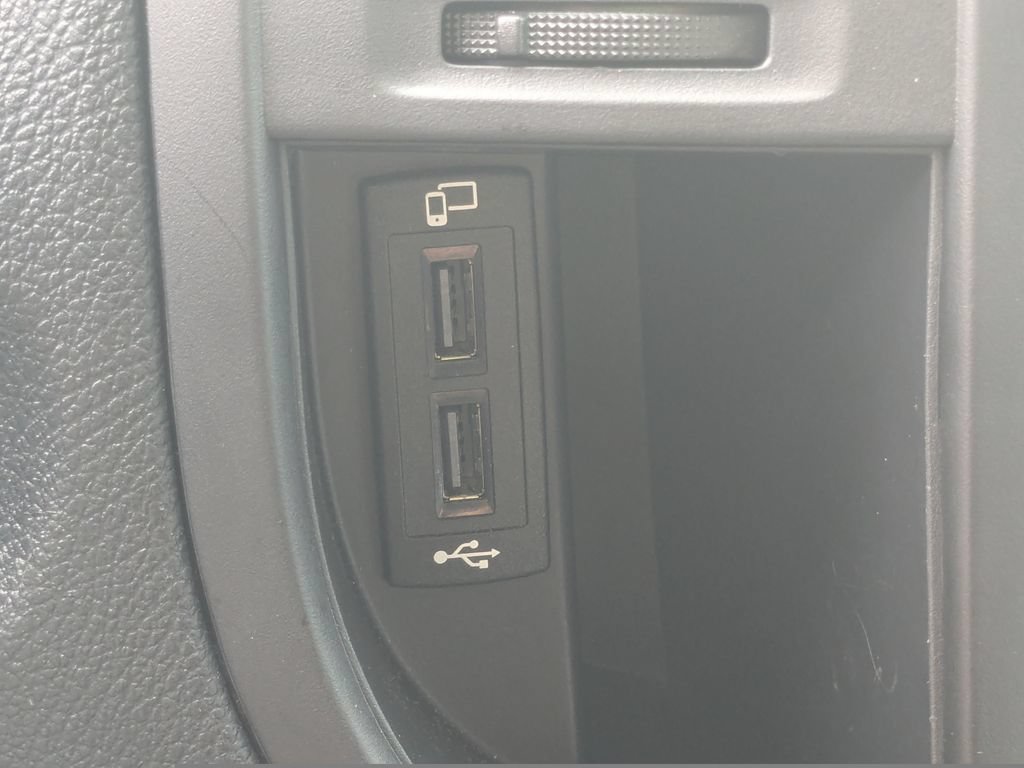 Used 2023 Mercedes-Benz Metris image 4