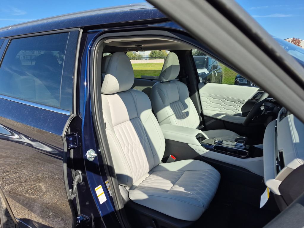 New 2026 Mitsubishi Outlander SEL image 45