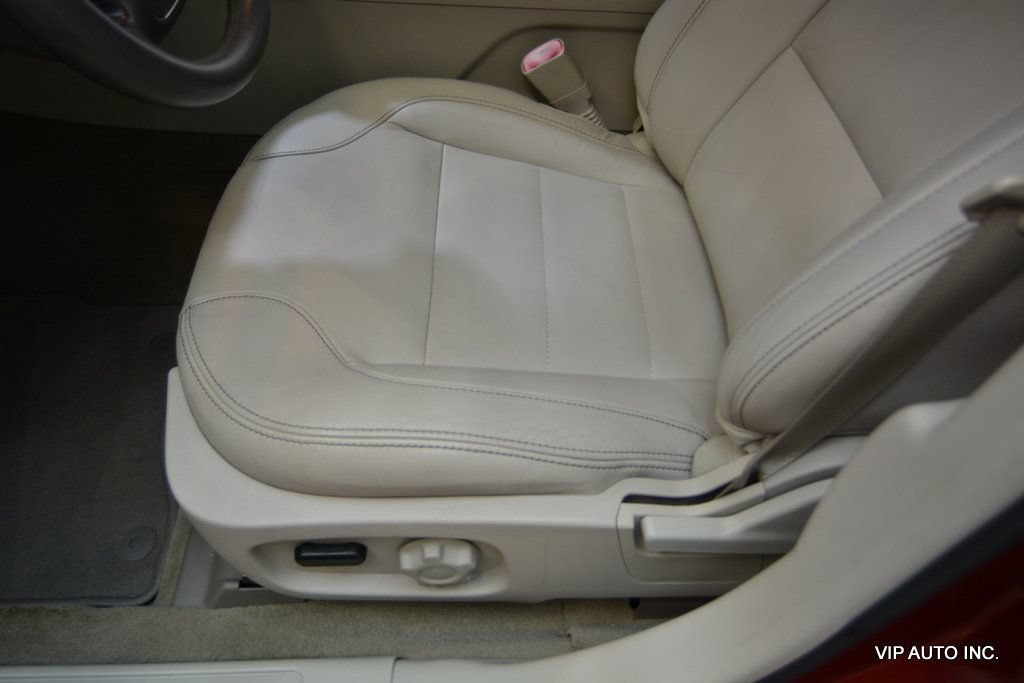 Used 2011 Ford Taurus SEL w/ 202A Rapid Spec Order Code FWD image 19