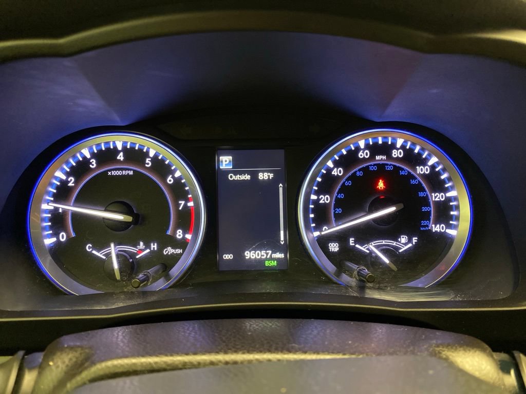 Used 2017 Toyota Highlander XLE w/ Carpet Mat Package FWD image 12