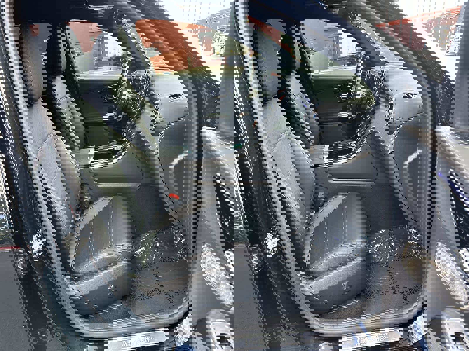 Used 2024 Mercedes-Benz GLC 300 image 14