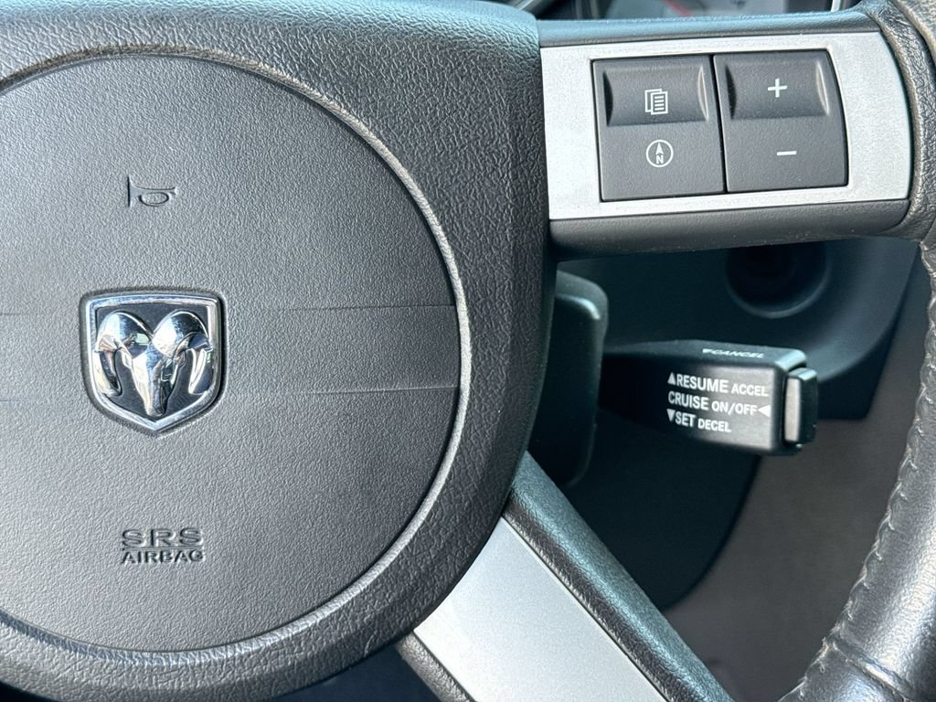 Used 2010 Dodge Challenger SRT8 RWD image 18