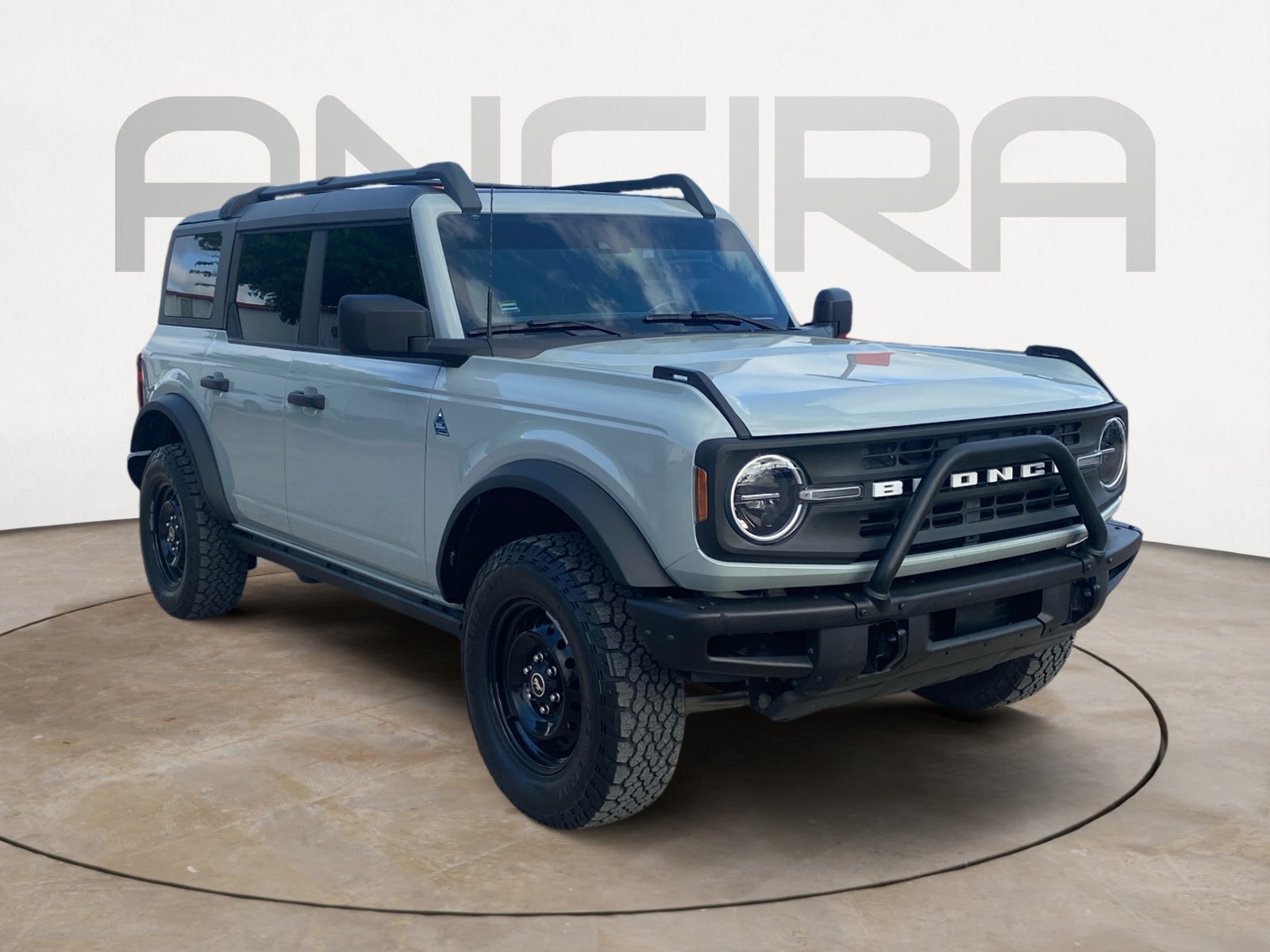 Used 2021 Ford Bronco Black Diamond image 4