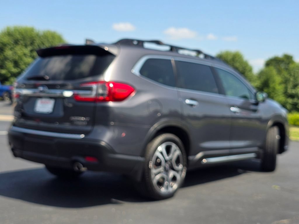 Used 2023 Subaru Ascent Touring AWD/4WD image 8