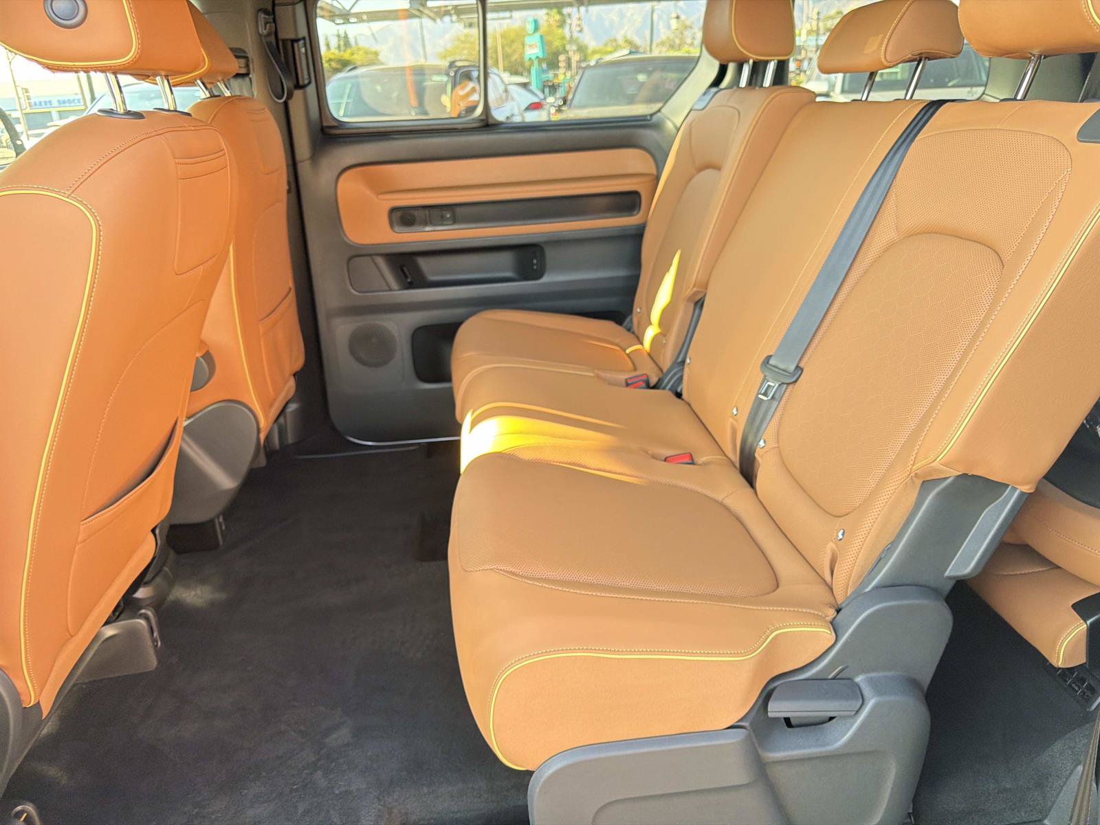 Certified 2025 Volkswagen ID. Buzz Pro S w/ Cupholders Package RWD image 9