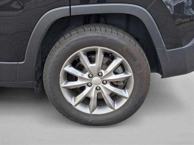 Used 2018 Jeep Cherokee Limited image 9