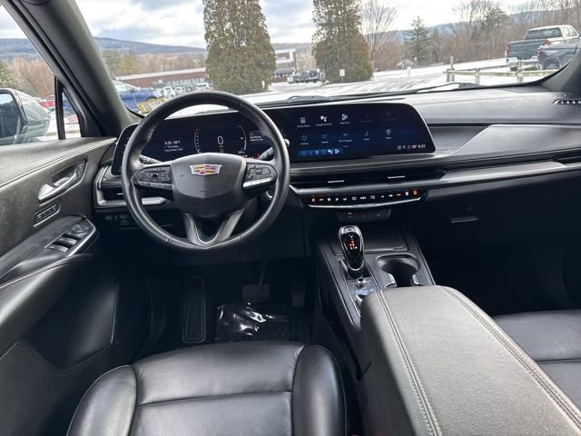 Used 2024 Cadillac XT4 Premium Luxury image 50