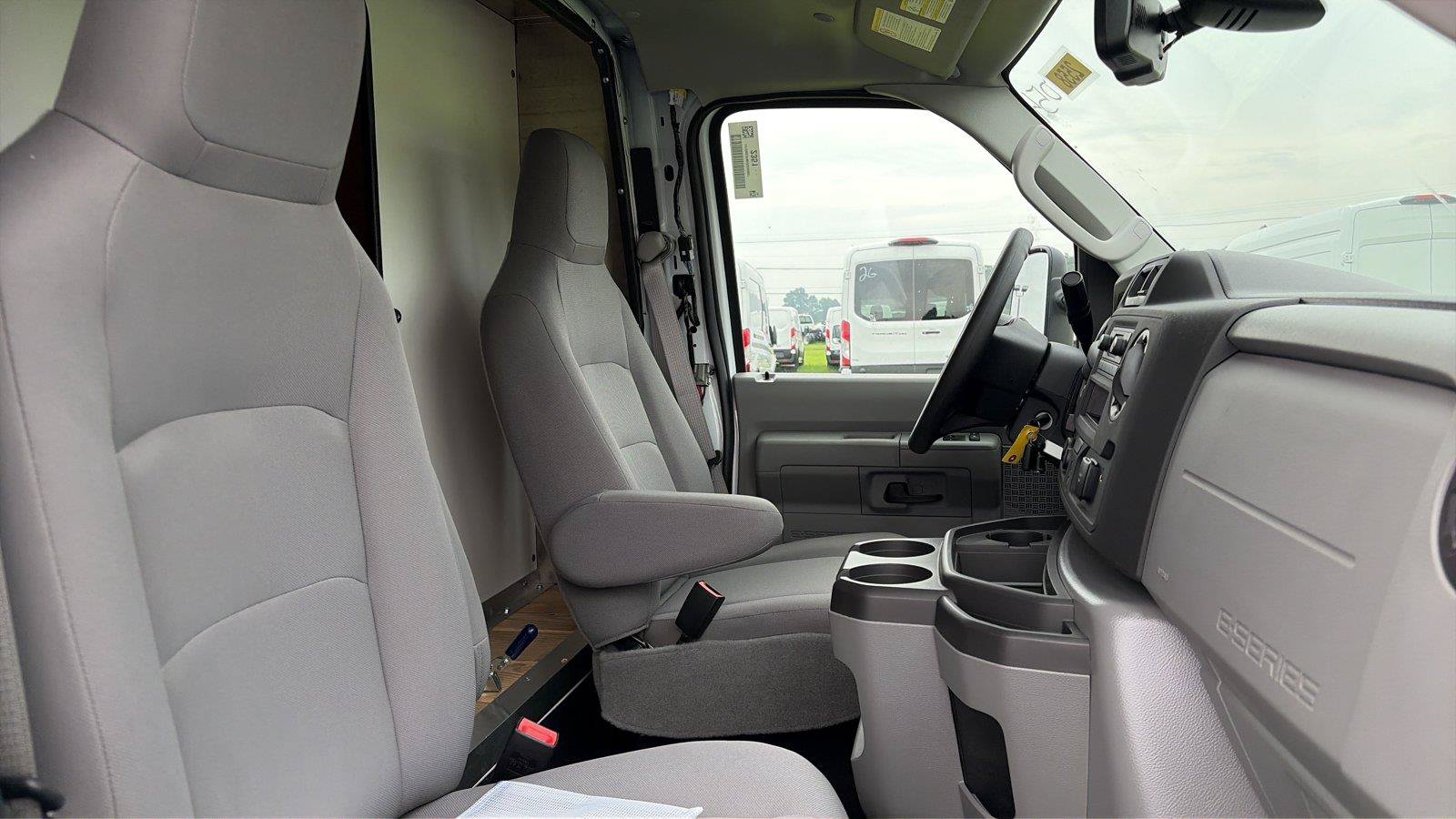 New 2027 Ford E-350 and Econoline 350 Super Duty w/ Power Equipment Group RWD image 13