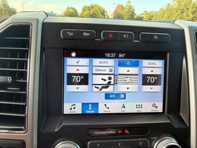 Used 2018 Ford F150 Lariat w/ Equipment Group 502A Luxury AWD/4WD image 22