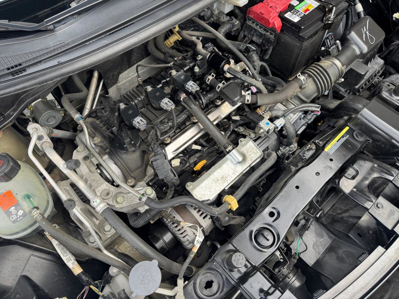 Used 2021 Nissan Versa S image 37