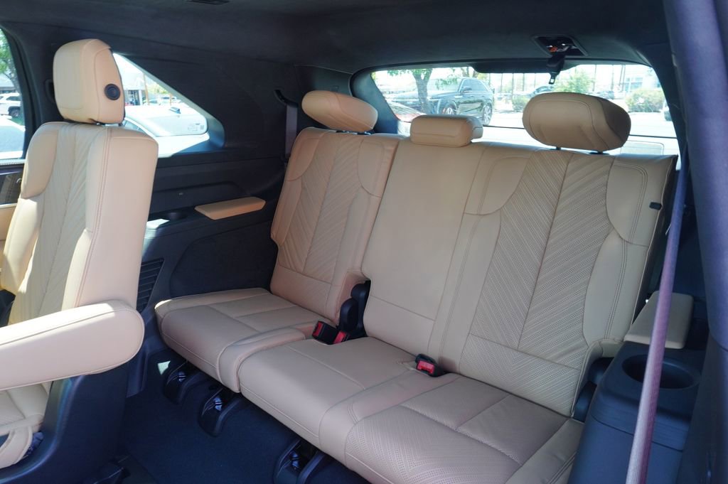 New 2025 Cadillac Escalade IQ Luxury 2 image 9