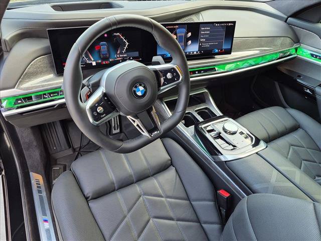 Certified 2025 BMW 760i xDrive w/ Executive Package AWD/4WD image 10