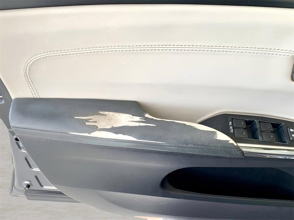 Used 2017 Toyota Avalon XLE Premium image 43