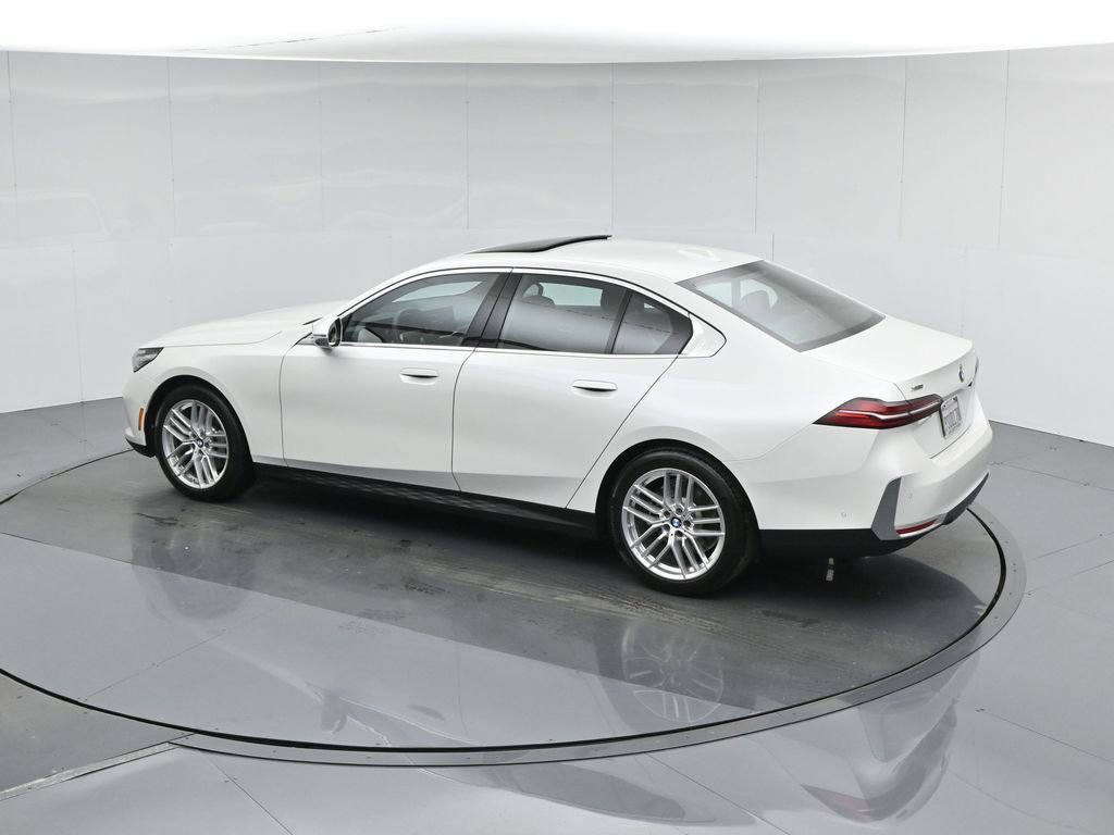 Used 2025 BMW 530i xDrive w/ Premium Package image 46