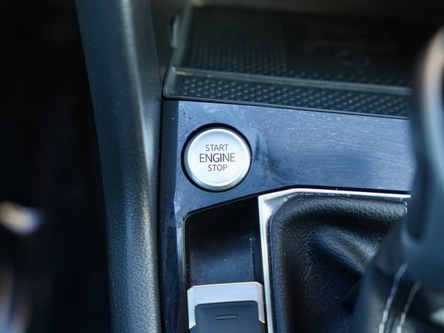 Used 2024 Volkswagen Taos SE image 24