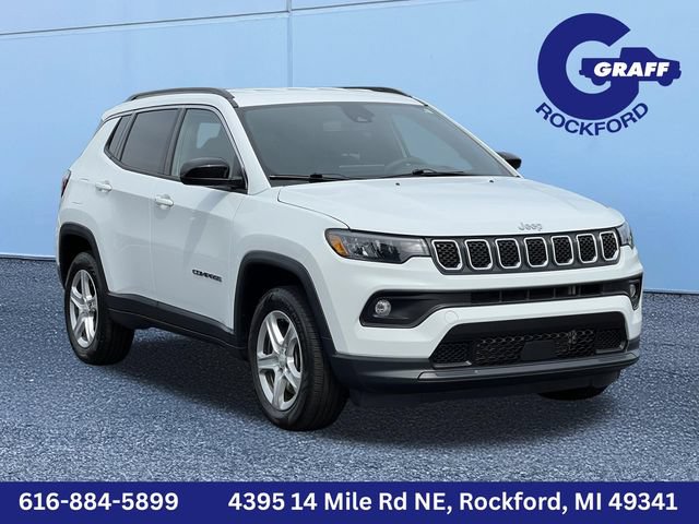 Used 2023 Jeep Compass Latitude AWD/4WD image 1