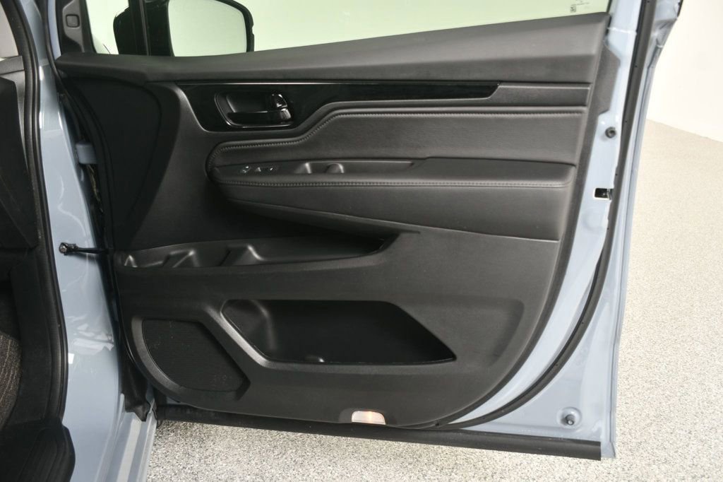 Used 2024 Honda Odyssey Elite image 25