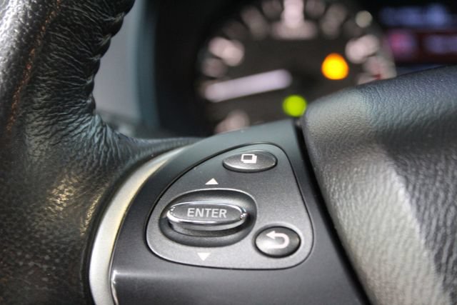 Used 2019 Nissan Pathfinder Platinum AWD/4WD image 13
