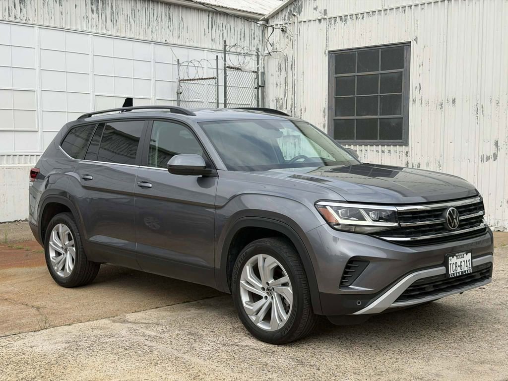 Used 2023 Volkswagen Atlas SE FWD image 2