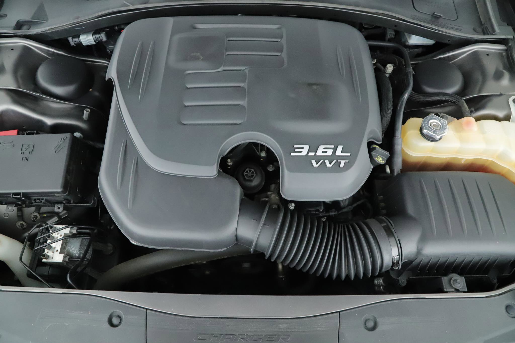 Used 2018 Dodge Charger GT image 17