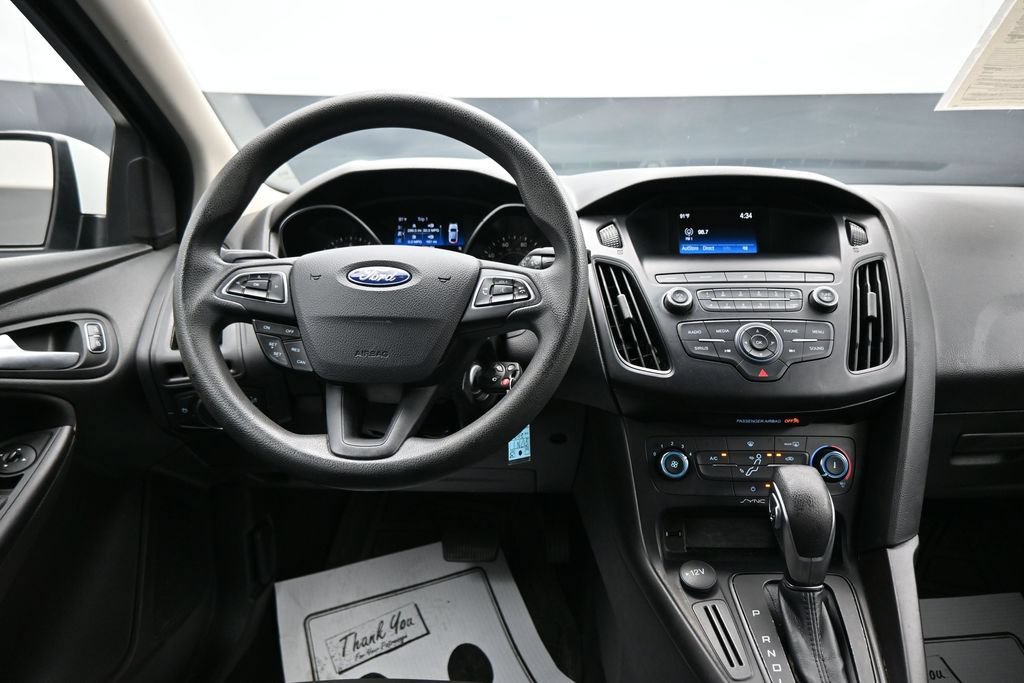Used 2018 Ford Focus SE FWD image 14