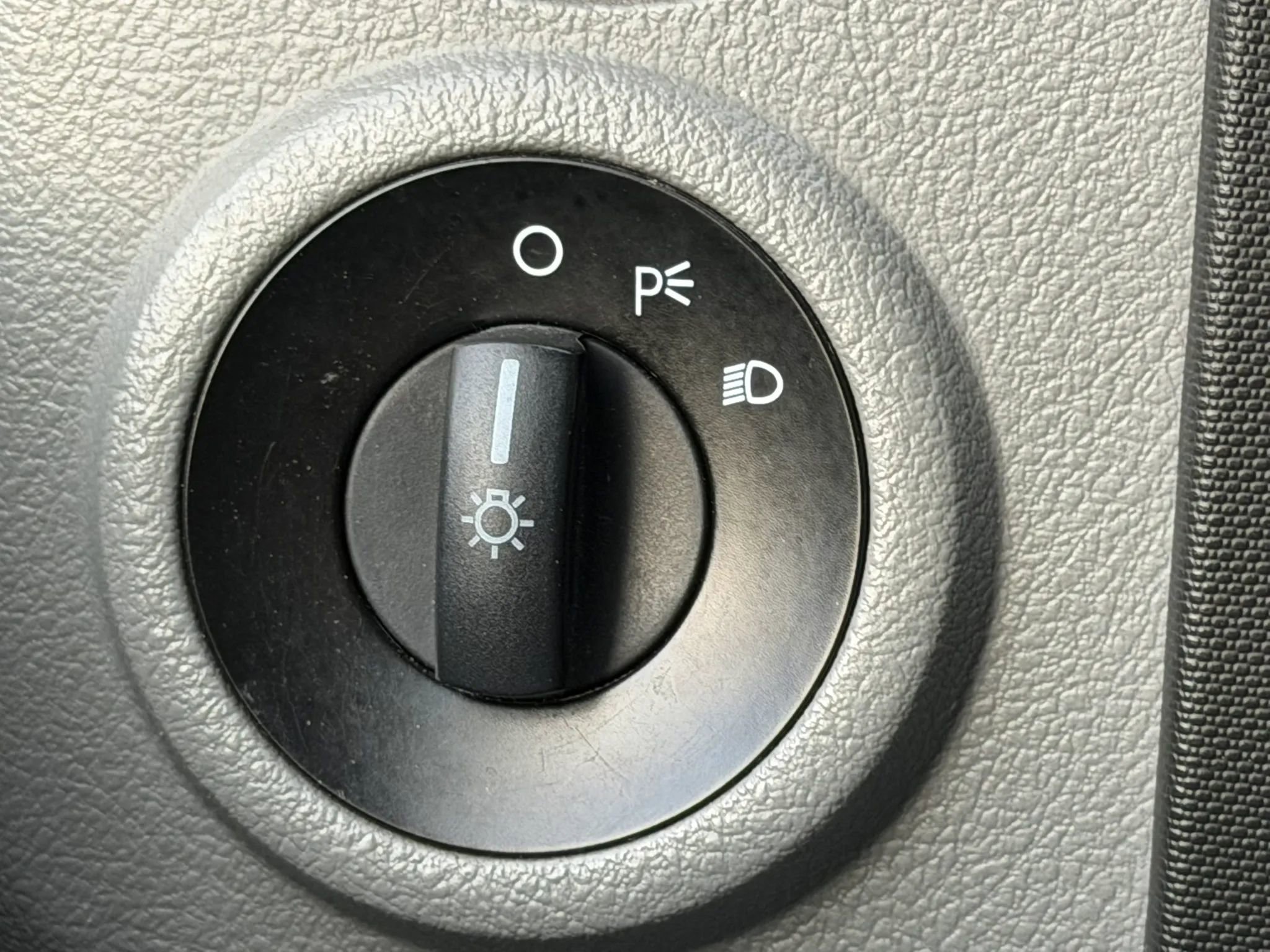 Used 2016 Ford E-350 and Econoline 350 Super Duty RWD image 25